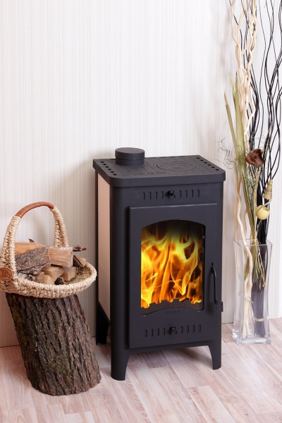 Печь-камин БАВАРИЯ ОПТИМА с чугунной плитой (РК 049)